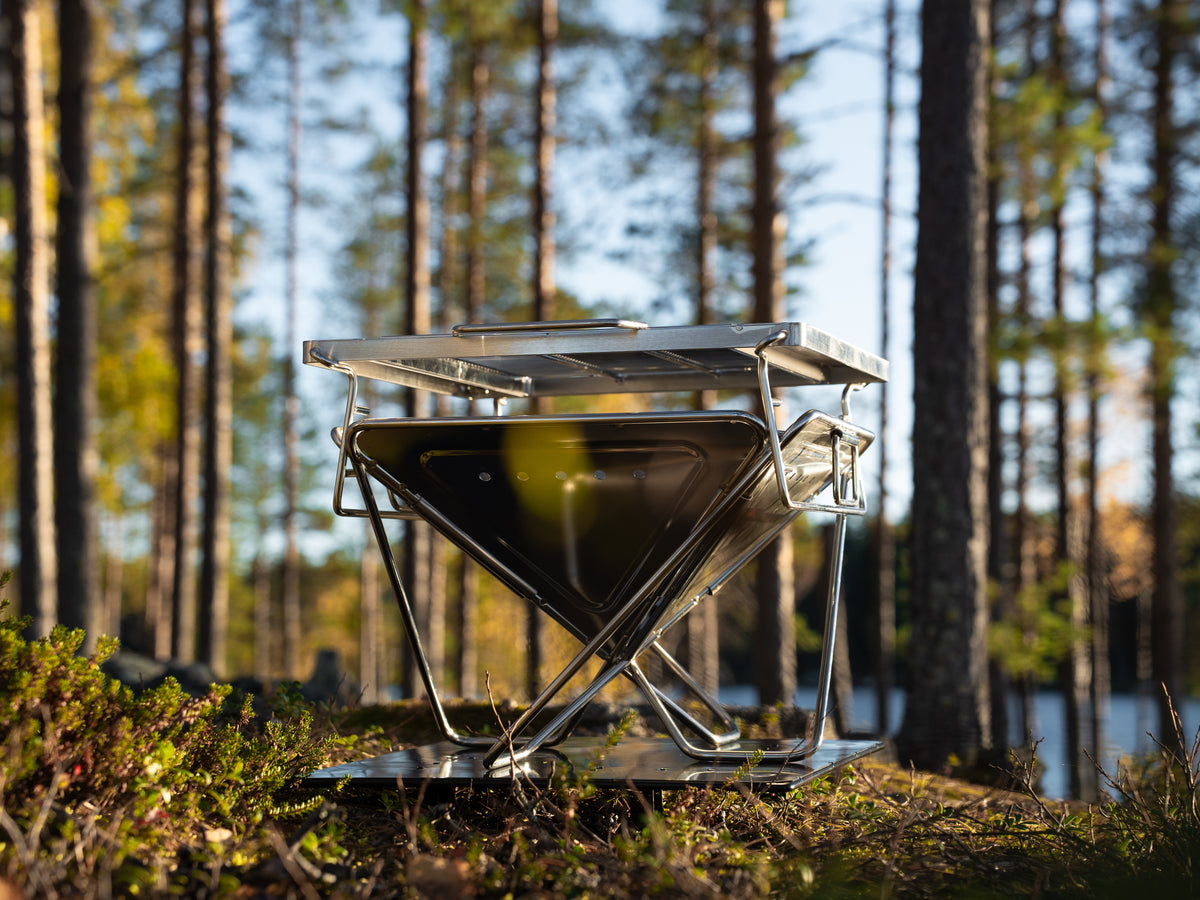 PortaGrill i skogen vid sjön
